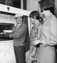 Barclays Bank, Enfield, north London, June 1967, Reg Varney, TV comedy star, first person in the world to use a cash machine