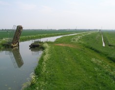 wicken fen, burwell lode, cock up bridge, national trust, dig for victory, peat shrinkage